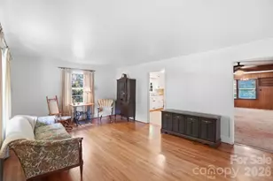 4728 Grasset Ave, Charlotte, NC 28269 - Photo 5