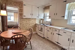 4728 Grasset Ave, Charlotte, NC 28269 - Photo 11