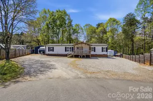 605 Ridgewood Ct, Mount Holly, NC 28120 - Photo 31