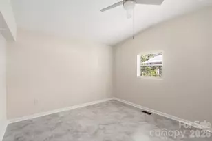 605 Ridgewood Ct, Mount Holly, NC 28120 - Photo 17