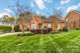 1443 Porch Swing Ln, Matthews, NC 28104 - Photo 3