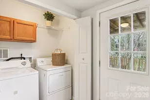 17 Castle St, Asheville, NC 28803 - Photo 19