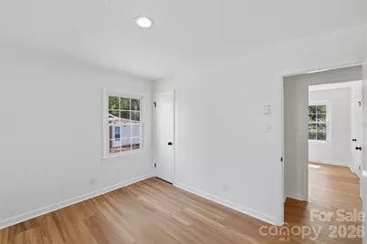 5906 Whitingham Drive, Charlotte, NC 28215 - Photo 25