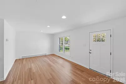 5906 Whitingham Drive, Charlotte, NC 28215 - Photo 7