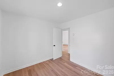 5906 Whitingham Drive, Charlotte, NC 28215 - Photo 27