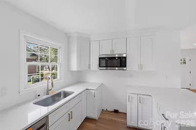 5906 Whitingham Drive, Charlotte, NC 28215 - Photo 3