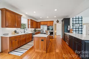 1409 Woodsong Dr, Hendersonville, NC 28791 - Photo 5