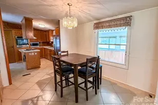 2746 Orangewood Ln, Newton, NC 28658 - Photo 13