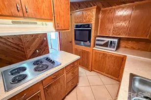 2746 Orangewood Ln, Newton, NC 28658 - Photo 19