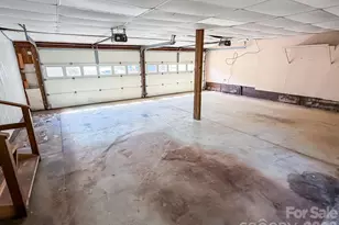 2746 Orangewood Ln, Newton, NC 28658 - Photo 39