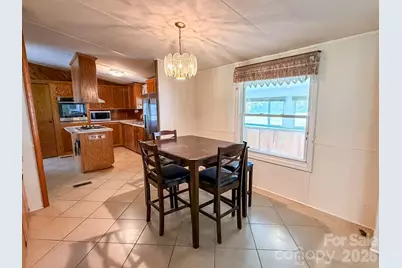 2746 Orangewood Lane, Newton, NC 28658 - Photo 17