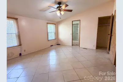 2746 Orangewood Lane, Newton, NC 28658 - Photo 25