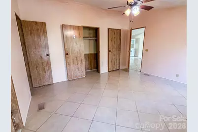 2746 Orangewood Lane, Newton, NC 28658 - Photo 27