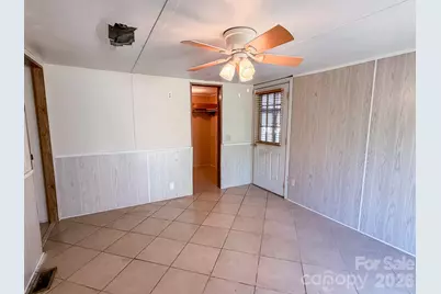 2746 Orangewood Lane, Newton, NC 28658 - Photo 37