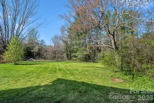 8 N Pershing Rd, Asheville, NC 28805 - Photo 23
