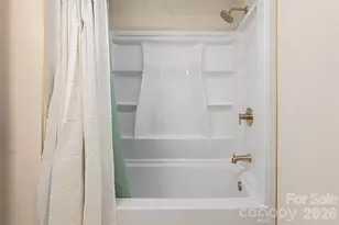 1203 Fleetwood Plaza, Hendersonville, NC 28739 - Photo 31