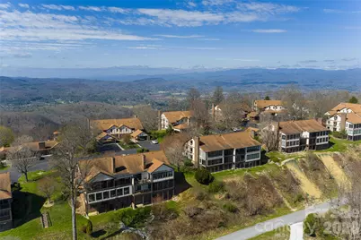 1203 Fleetwood Plaza, Hendersonville, NC 28739 - Photo 41