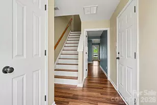 308 Langhorne Dr, Mount Holly, NC 28120 - Photo 7