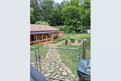 450 W Piney Mountain Road, Whittier, NC 28789 - Photo 13
