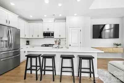 2007 Statesville Avenue, Charlotte, NC 28206 - Photo 9