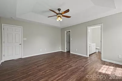 10741 Glenluce Avenue, Charlotte, NC 28213 - Photo 13