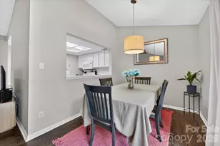 9457 S Vicksburg Park Ct, Charlotte, NC 28210 - Photo 11