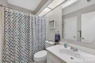 9457 S Vicksburg Park Ct, Charlotte, NC 28210 - Photo 25