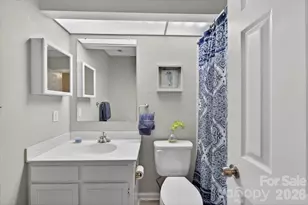 9457 S Vicksburg Park Ct, Charlotte, NC 28210 - Photo 29