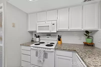 9457 S Vicksburg Park Court, Charlotte, NC 28210 - Photo 21