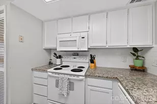 9457 S Vicksburg Park Ct, Charlotte, NC 28210 - Photo 21