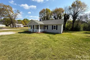 1114 Grace Ave, Lancaster, SC 29720 - Photo 3