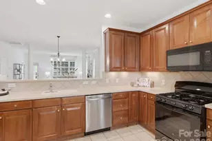 18810 Cloverstone Cir, Cornelius, NC 28031 - Photo 9