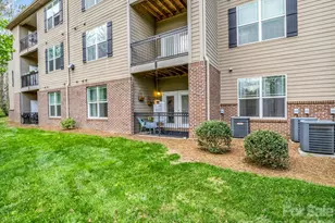 142 Brickton Village Cir, Fletcher, NC 28732 - Photo 5