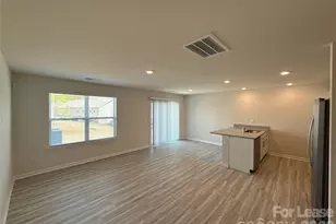 6117 Faron Wy, Charlotte, NC 28262 - Photo 3