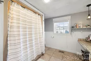 112 Gibbs St, Hendersonville, NC 28739 - Photo 17