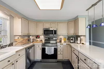 112 Gibbs Street, Hendersonville, NC 28739 - Photo 7