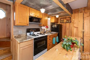 2670 Dicks Creek Rd, Whittier, NC 28789 - Photo 5