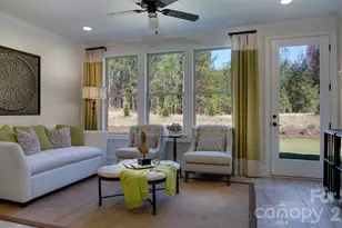 8937 Silver Springs Ct, Charlotte, NC 28215 - Photo 5