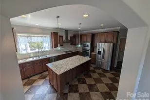 11811 Moores Chapel Rd, Charlotte, NC 28214 - Photo 9