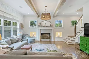 4232 Hiddenbrook Dr, Charlotte, NC 28205 - Photo 13