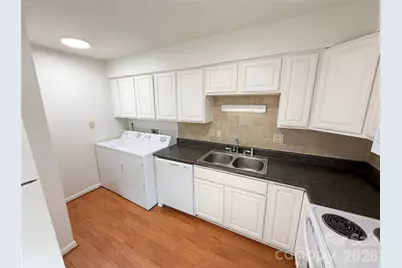 1911 Smoke Ridge Court #1, Charlotte, NC 28210 - Photo 9