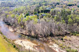 2586 Henry Falls Dr, Hickory, NC 28602 - Photo 9