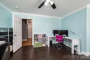 2586 Henry Falls Dr, Hickory, NC 28602 - Photo 39