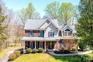 2586 Henry Falls Dr, Hickory, NC 28602 - Photo 3