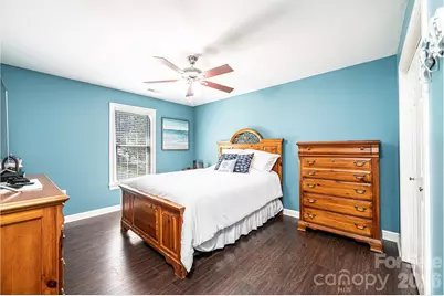 2586 Henry Falls Drive, Hickory, NC 28602 - Photo 33