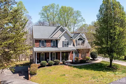 2586 Henry Falls Drive, Hickory, NC 28602 - Photo 1