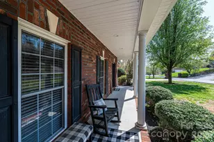 2586 Henry Falls Dr, Hickory, NC 28602 - Photo 11