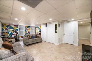 2586 Henry Falls Dr, Hickory, NC 28602 - Photo 43