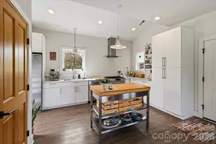 239 Ashworth Ave, Brevard, NC 28712 - Photo 3