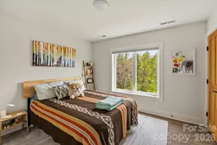 239 Ashworth Ave, Brevard, NC 28712 - Photo 15